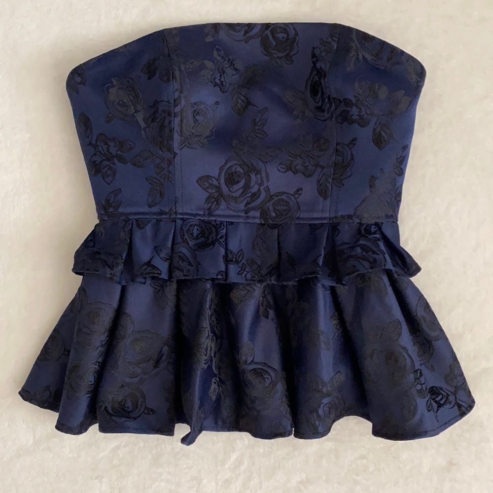 C/MEO Collective | Levity Strapless Fit & Flare Peplum Dark Floral Top XS - Picture 4 of 16